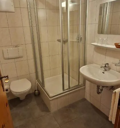 אורחן Kuessaburg *